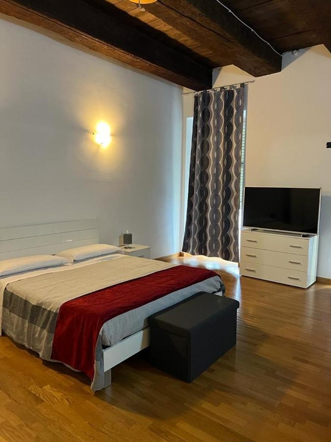 Casa Duomo Apartment อัลบา ภายนอก รูปภาพ